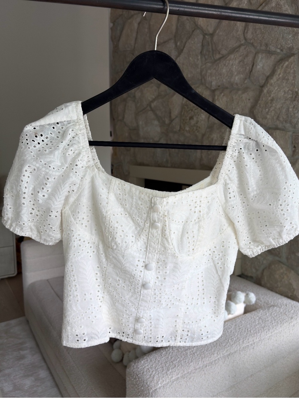 Priv - White Eyelet Cropped Blouse NEW Small